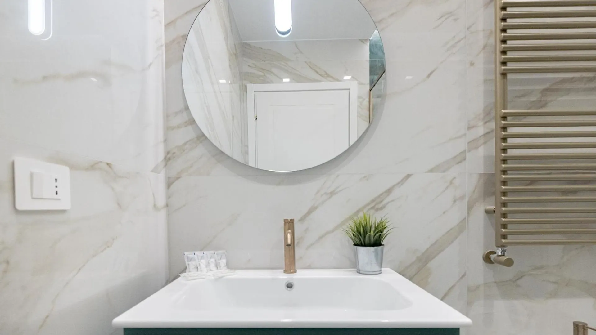 3Co4 - Duomo - Chic - Central - Milan 0*,