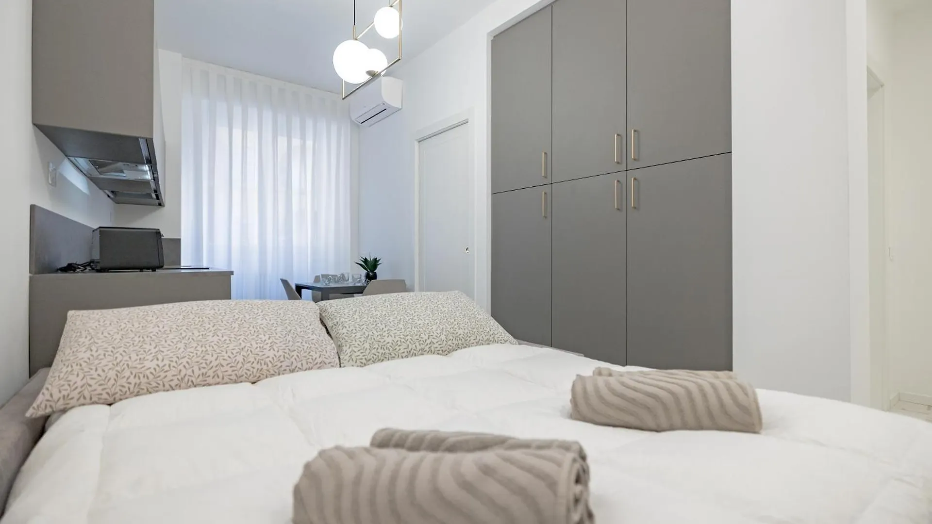 3Co4 - Duomo - Chic - Central - Milan Italy